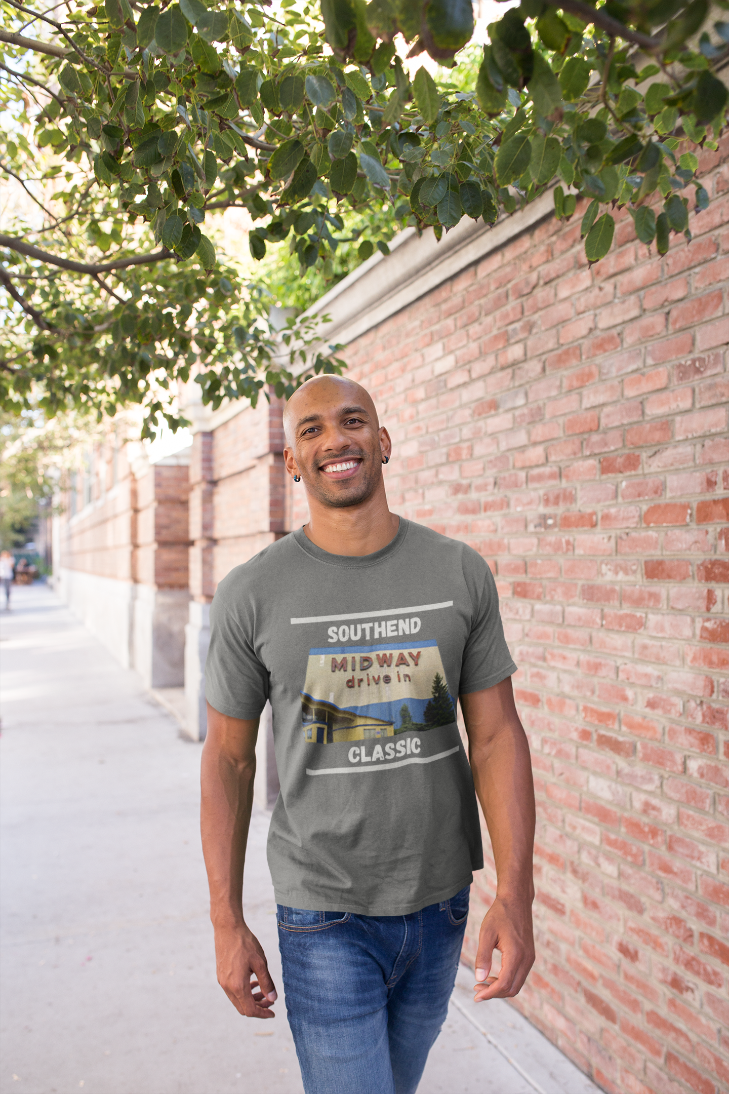 Southend white writing Unisex t-shirt